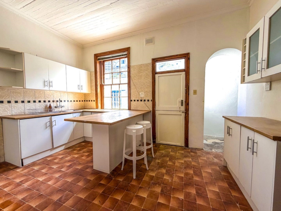 To Let 6 Bedroom Property for Rent in Muizenberg Western Cape